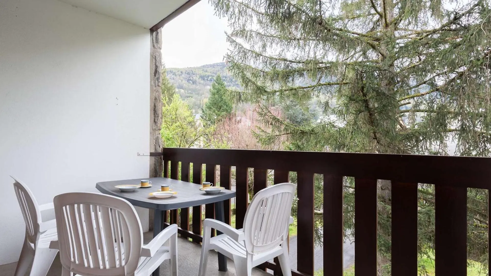 Appartement Cosy 2 Chambres Avec Parking Et Balcon A Saint-Lary-Soulan - Fr-1-296-310 0*,  フランス